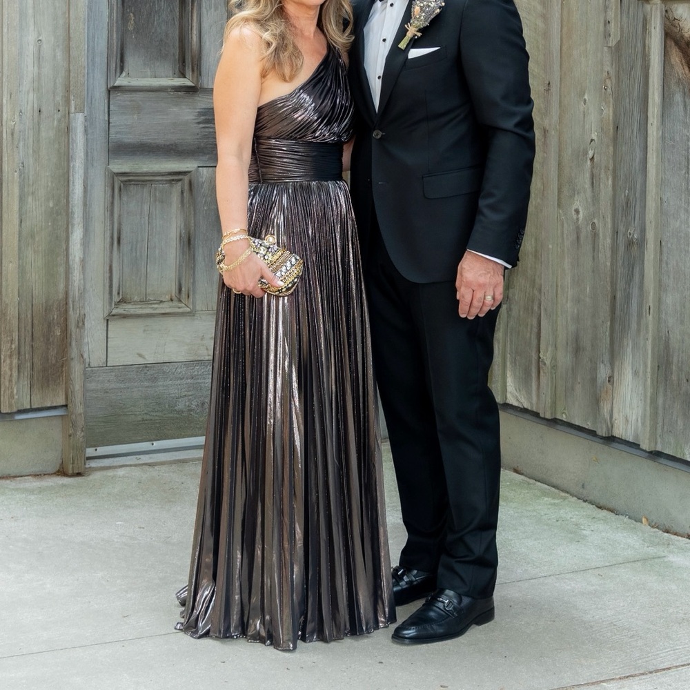 Glamorous One Shoulder Metallic Gown